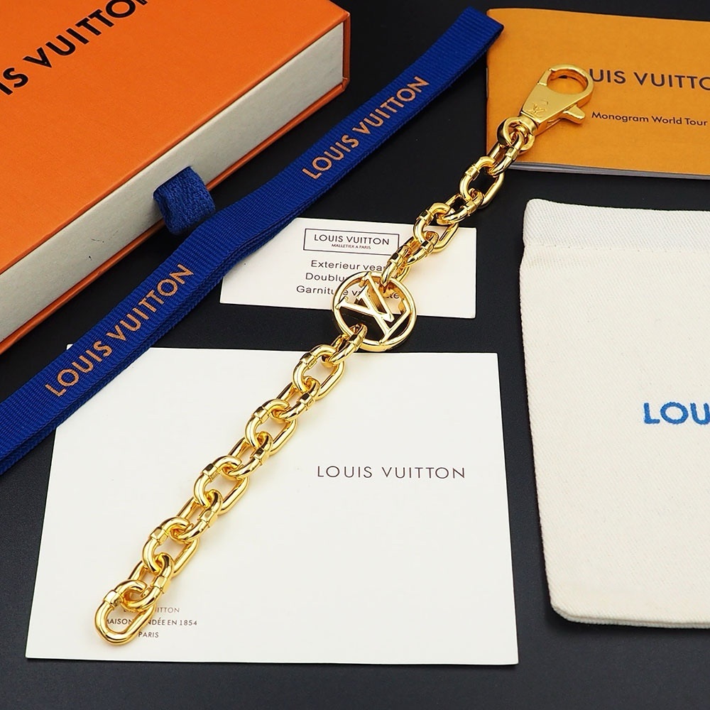 Louis Vuitton Gold Chain Bracelet - Picture 8 of 15